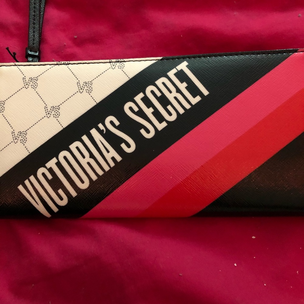 VS Pink Wallet